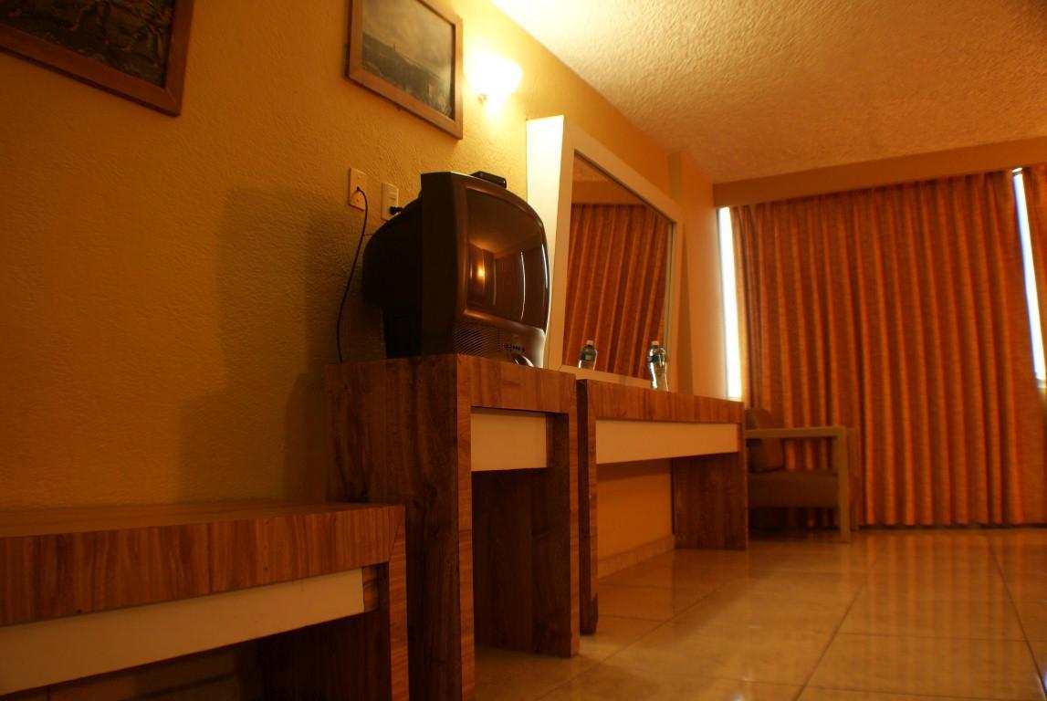 Hotel Universo Гвадалахара Экстерьер фото