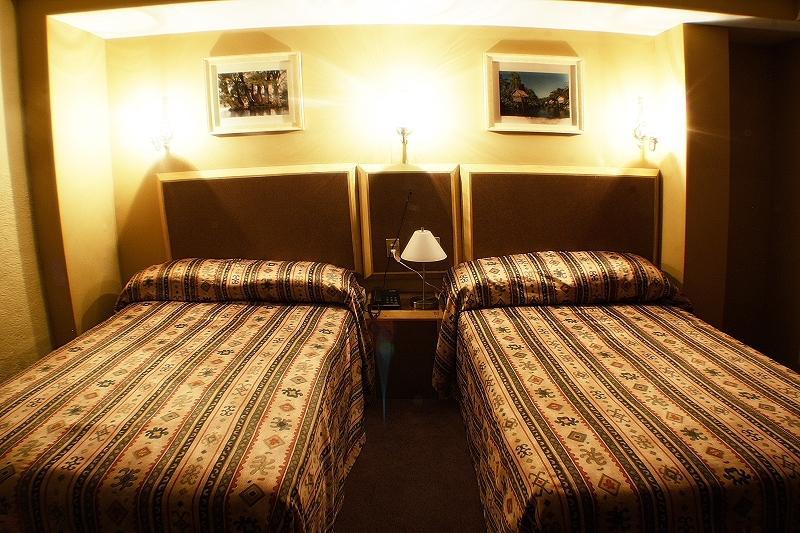 Hotel Universo Гвадалахара Экстерьер фото